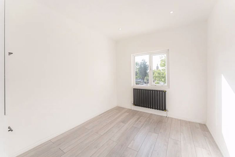 Photo 18- click for photo gallery